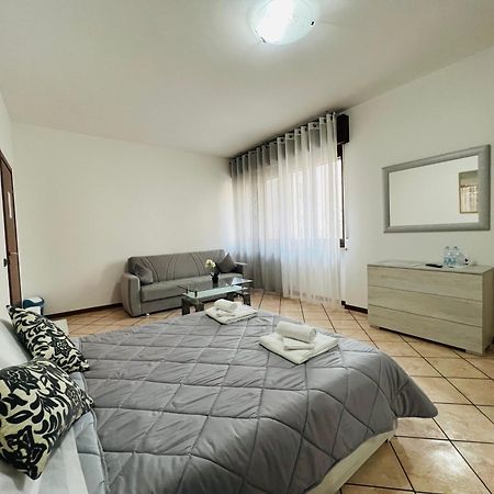 Casa Vacanza Elena 2 Verona Luaran gambar