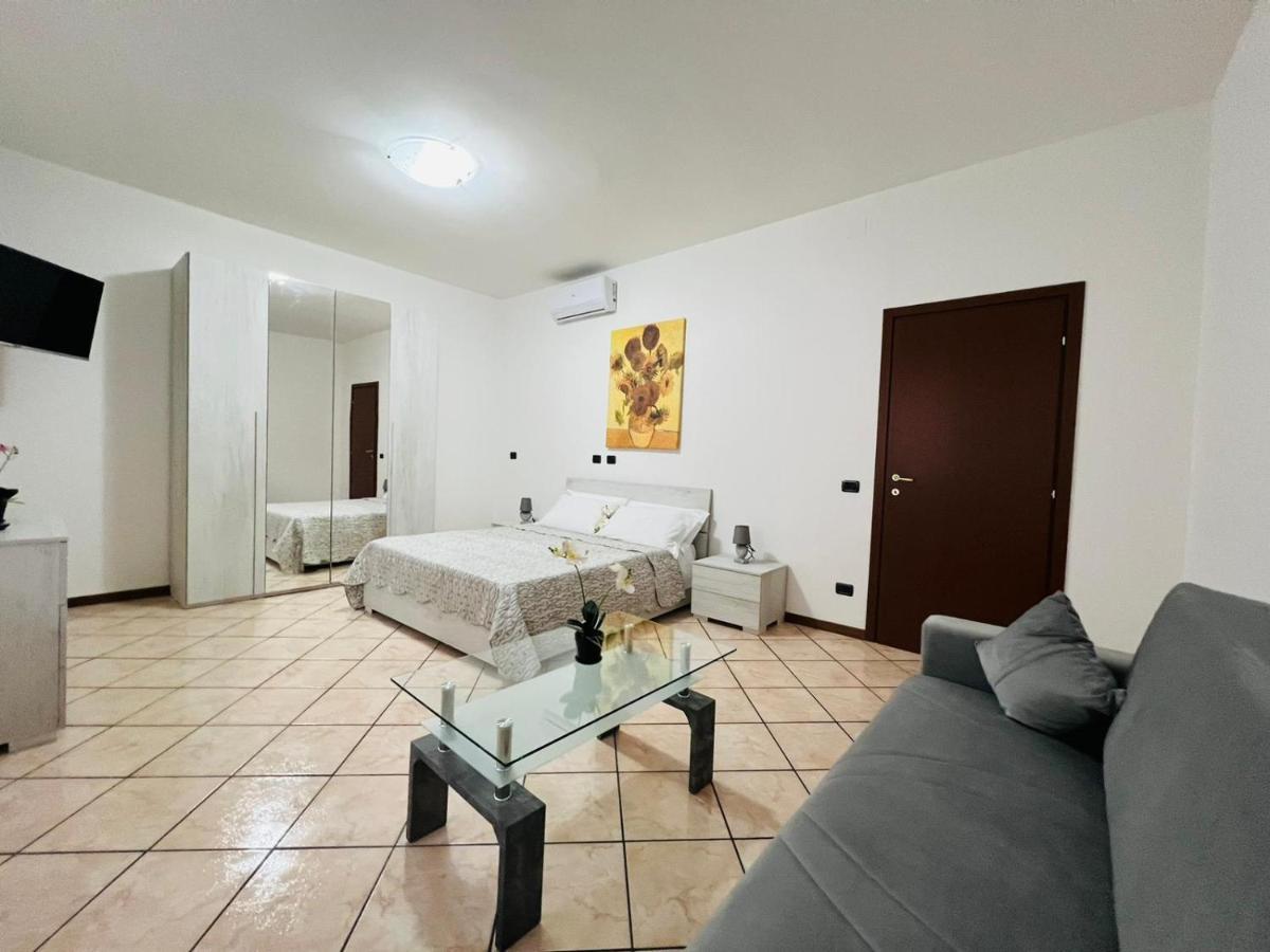 Casa Vacanza Elena 2 Verona Luaran gambar