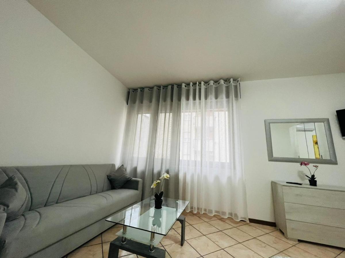 Casa Vacanza Elena 2 Verona Luaran gambar