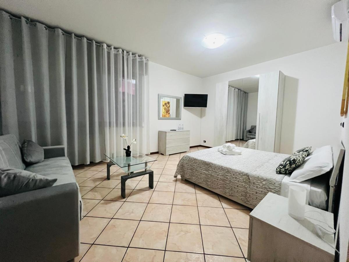 Casa Vacanza Elena 2 Verona Luaran gambar